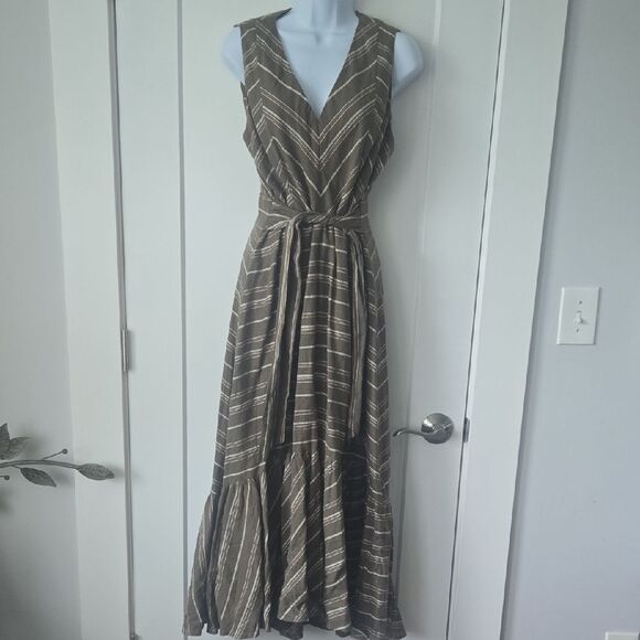 Calvin Klein Dresses & Skirts - NEW Calvin Klein Gray and Green Sleeveless V-Neck Maxi Sundress